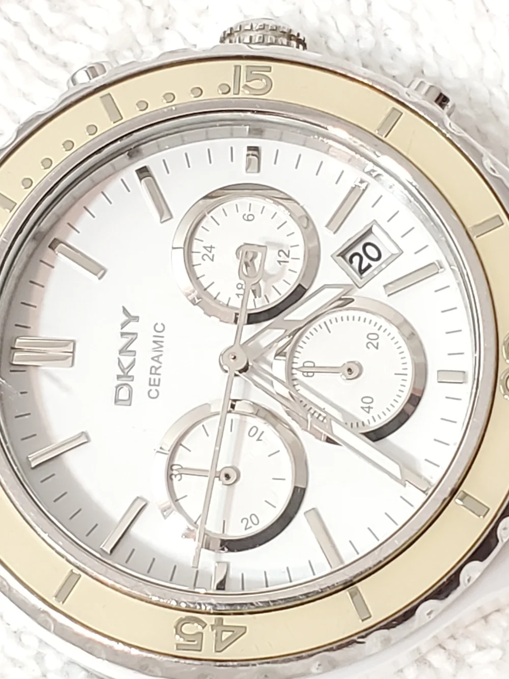 DKNY Ceramic Chronograph Women's White Date Quartz Watch Vintage